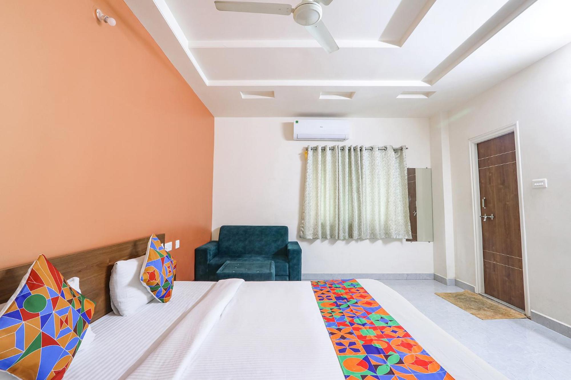 Fabhotel Golden Hitech - Nr Hitech City 하이데라바드 외부 사진